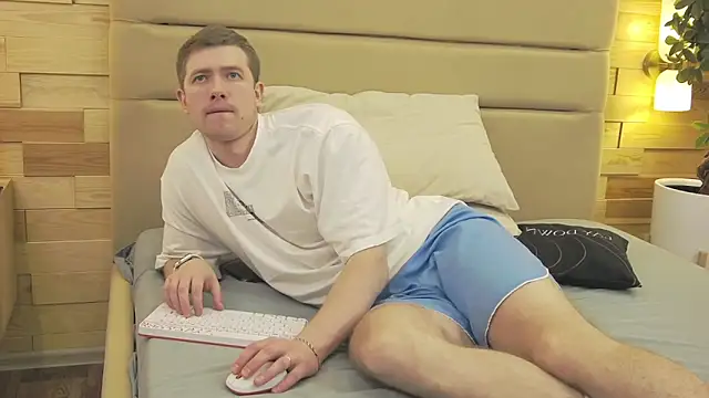 EthanPinkman's cam snapshot