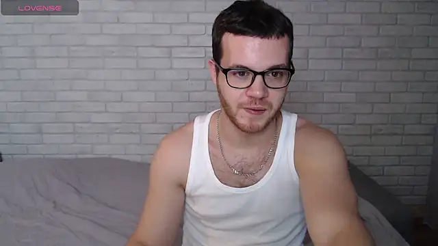 Alexxx_horny's cam snapshot