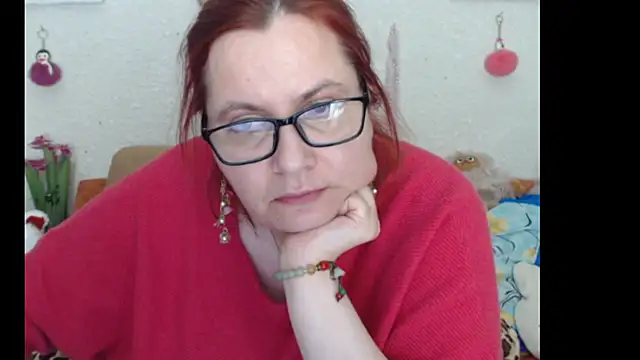 PlayfullMature's cam snapshot