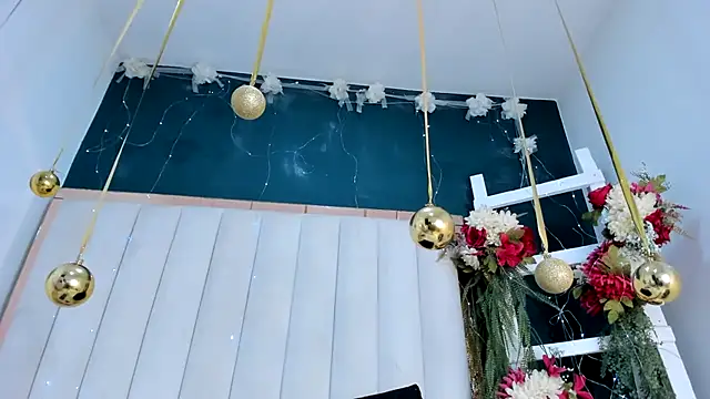 africa_holmes's cam snapshot