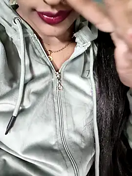 Eshwari_Chopra's cam snapshot