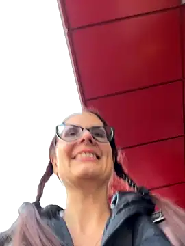 NataKitten live sex cam