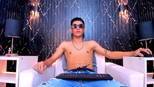 Matt_Ruso live sex cam