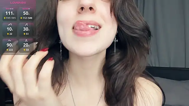 DracosMoon live sex cam