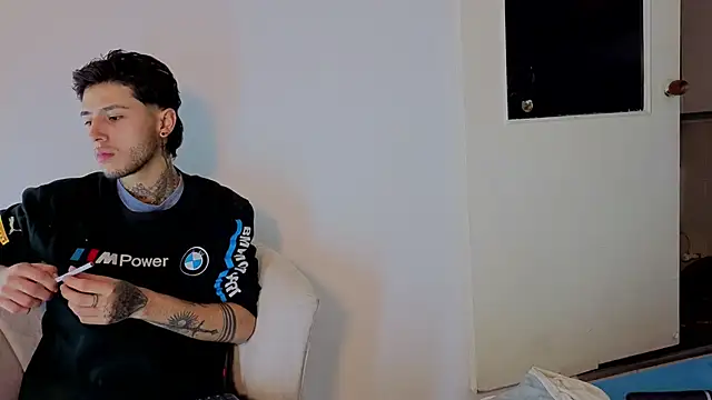 hinata_itachi live sex cam