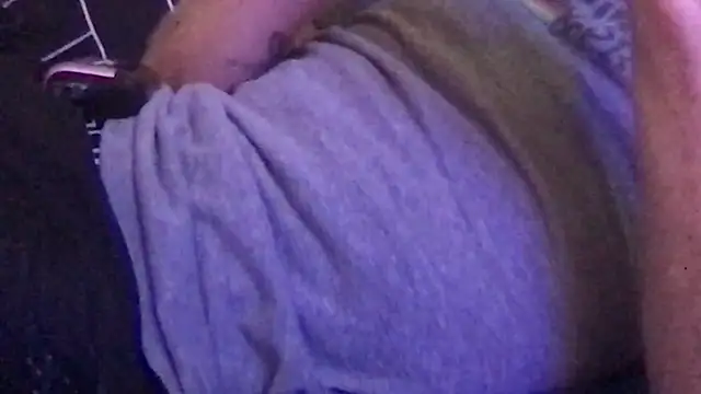 DIrtyDaddyDiggler221 live sex cam