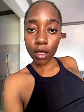 Zuri- live sex cam