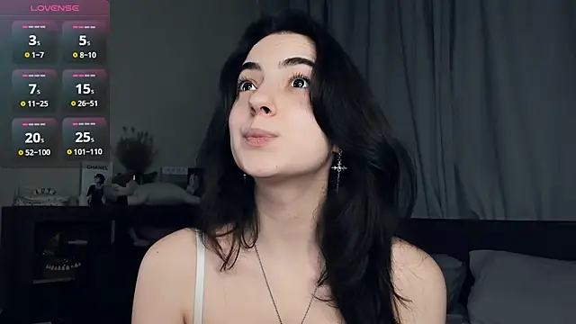 DracosMoon live sex cam