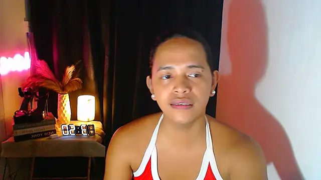 Lorainnelustts live sex cam