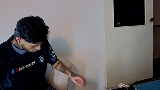 hinata_itachi live sex cam