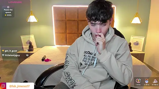 AlejooTwink live sex cam