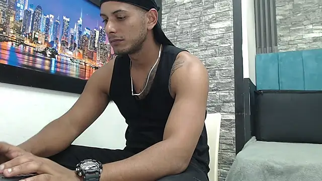 Chris_Dick23 live sex cam