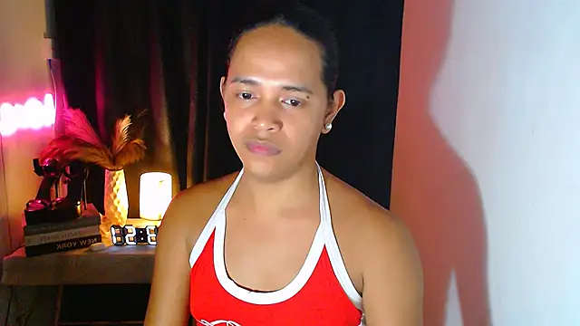 Lorainnelustts live sex cam