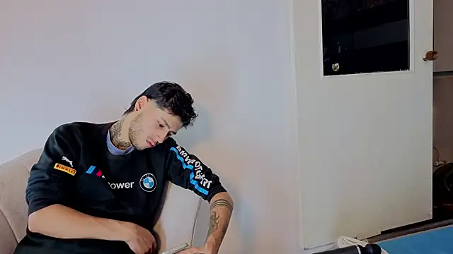 hinata_itachi live sex cam