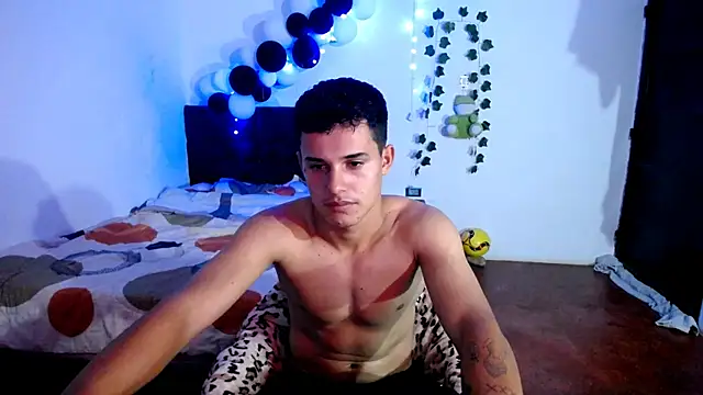 freddy_romas's cam snapshot