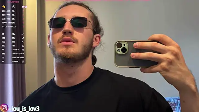 MrbigLouis live sex cam