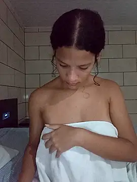 By_Aninha live sex cam