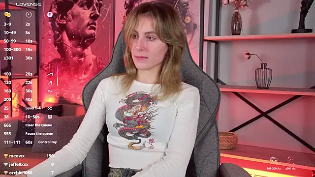 LuxRayi live sex cam