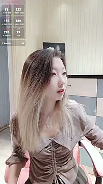 Deserve_E live sex cam