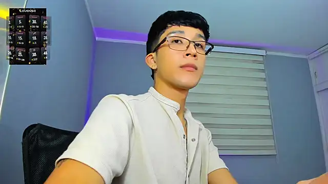 tom_Howard live sex cam