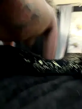 MrMrsfineasscouple live sex cam