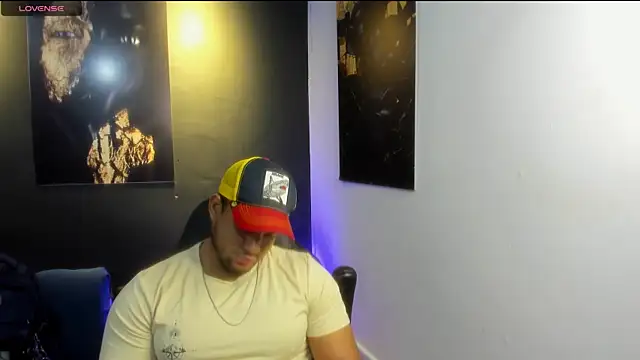 Big_furry_bear13 live sex cam