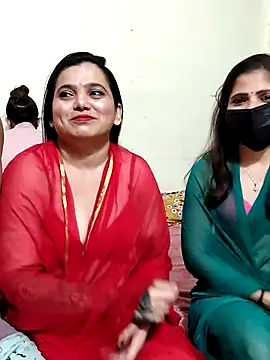 Pink-Pussy-Russian-Girl live sex cam