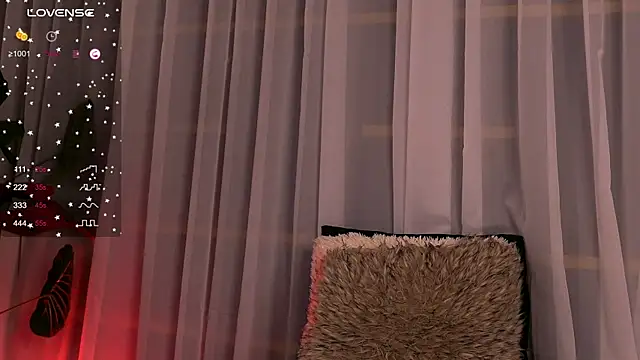 CynthiaWest live sex cam