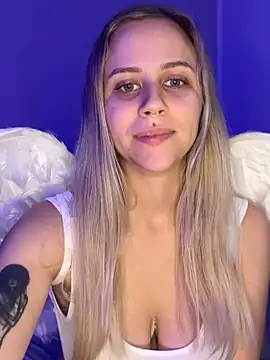 lunawolf21 live sex cam