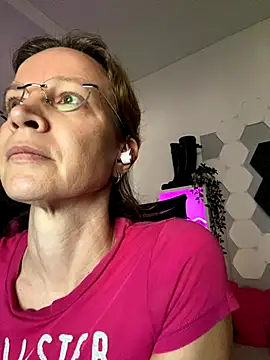 AnnikaRose live sex cam