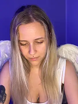 lunawolf21 live sex cam