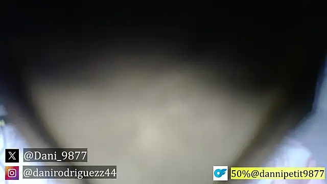 danni_dolll live sex cam