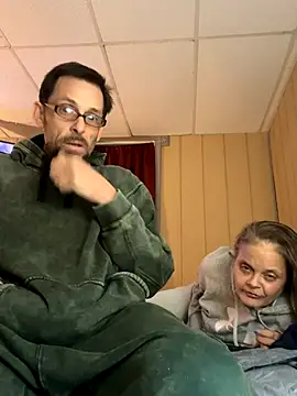 biggdaddyandqueenn live sex cam