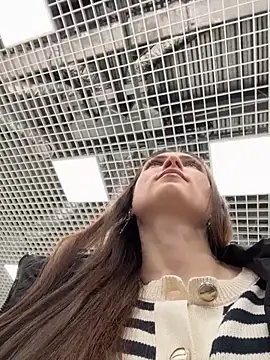 ZaraHill live sex cam