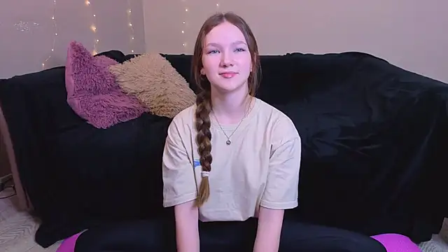 MelvinaEbner's cam snapshot