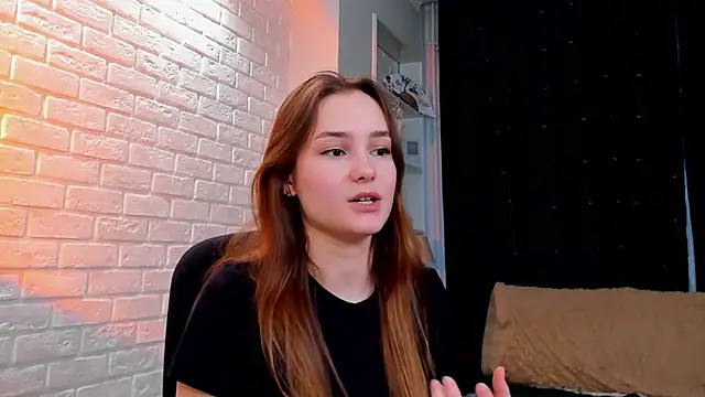 LouiseFlower_'s web cam