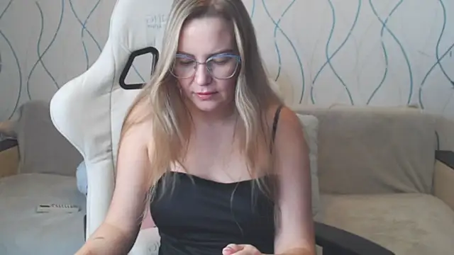 KissKsy's cam snapshot