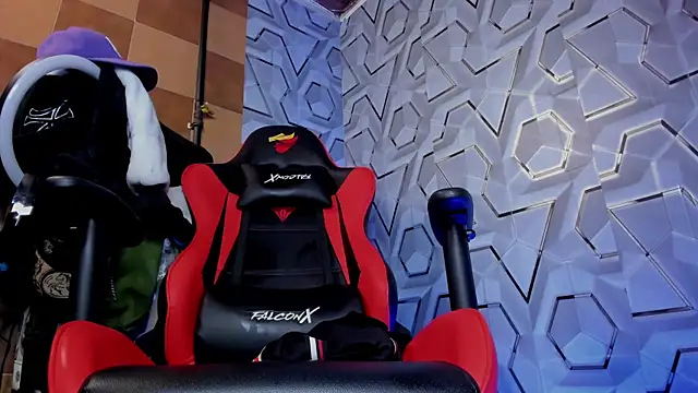 _white_fox_1's cam snapshot