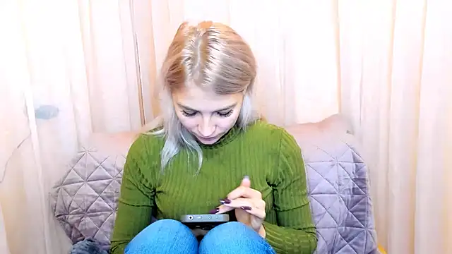 FoxyKathryn's cam snapshot