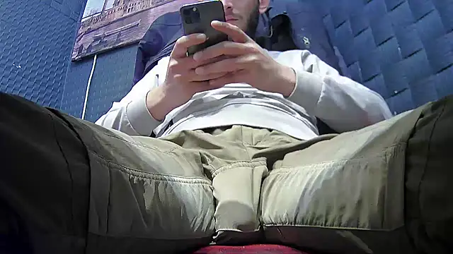 BigcockedTurk20cm's cam snapshot