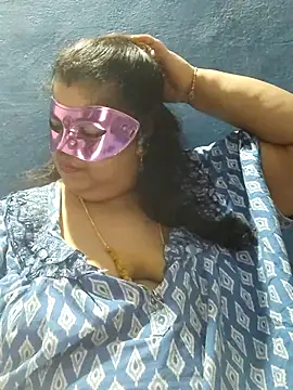 tamilthanushri's cam snapshot