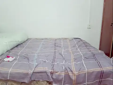 sisilove22's cam snapshot