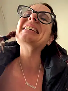 NataKitten live sex cam