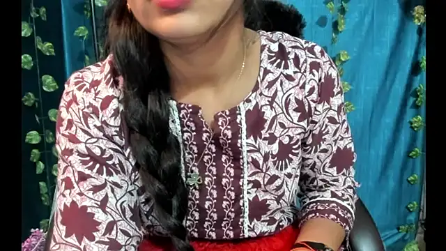 Forever_Love2025's cam snapshot