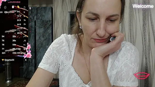 Yevgeshka-Milashka live sex cam