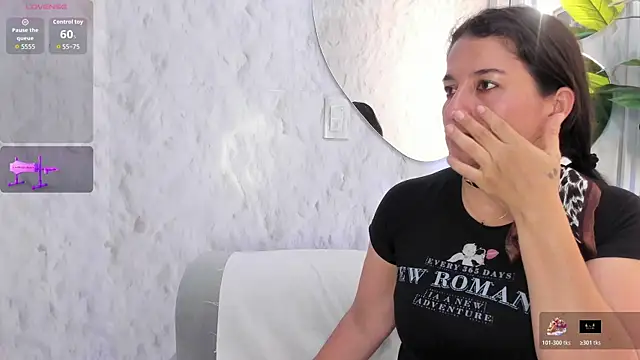 Emelyross_ live sex cam