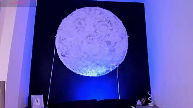 IvannaVolk_'s cam snapshot