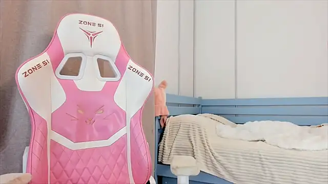 Lily_Young live sex cam