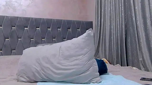 10in_deluxe live sex cam