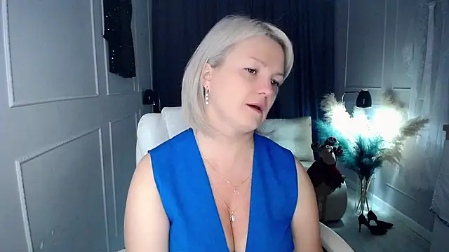 Juarnea live sex cam